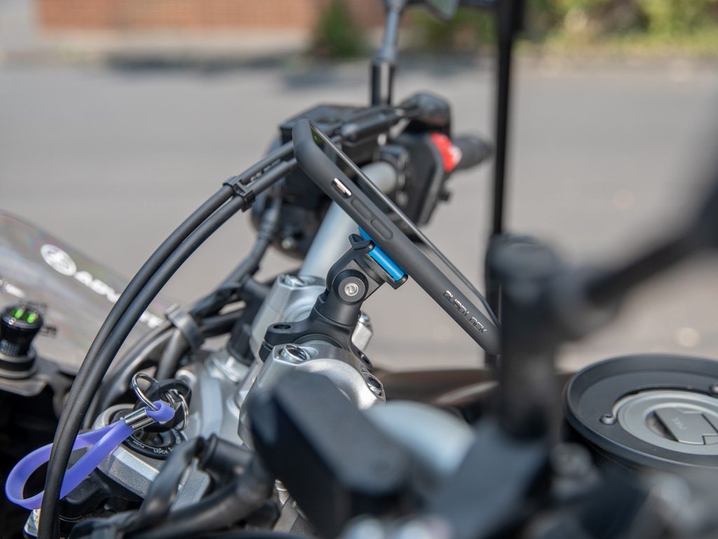 Knuckle Adaptor for Smartphone Mount by Qaud Lock
