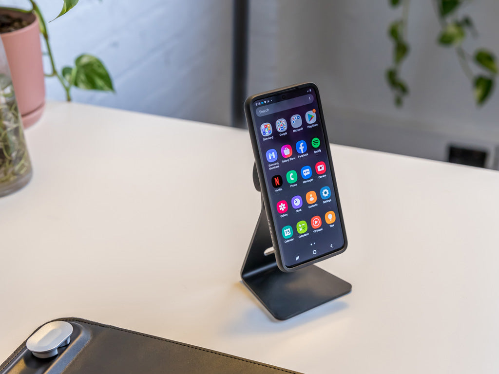 samsung galaxy with quad lock desk mount