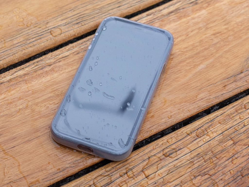 quad lock poncho on iphone 12 pro